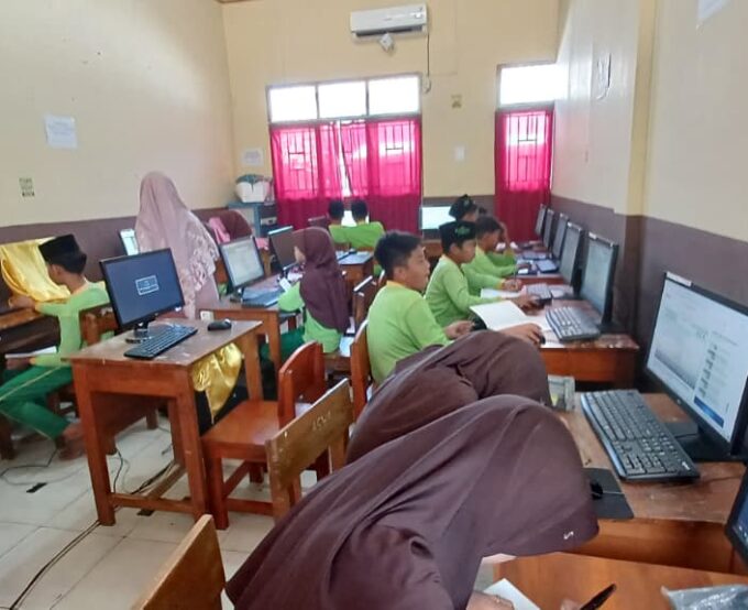 Kompetisi Sains Madrasah (KSM) Kompetisi Sains Madrasah (KSM)